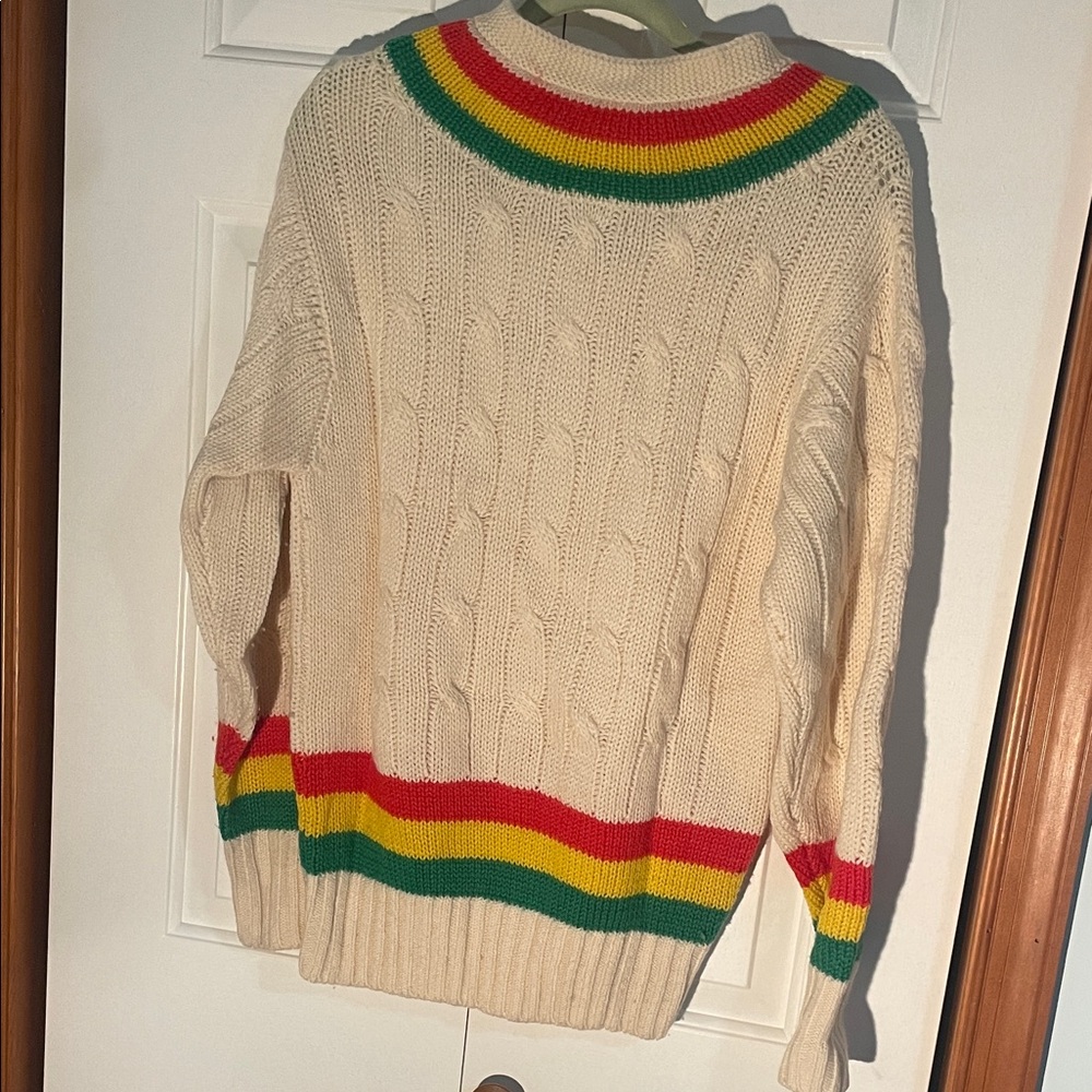 Multicolor V-Neck Cable Knit Sweater - Picture 5 of 6
